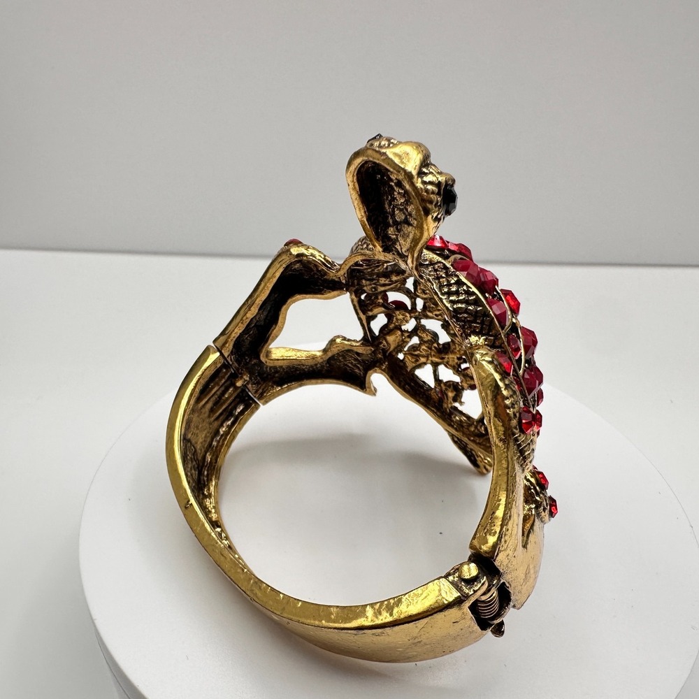 Vintage 90s Red Rhinestone Gold Tone Turtle Bracelet Women's Classic Jewelry - Picture 7 of 17